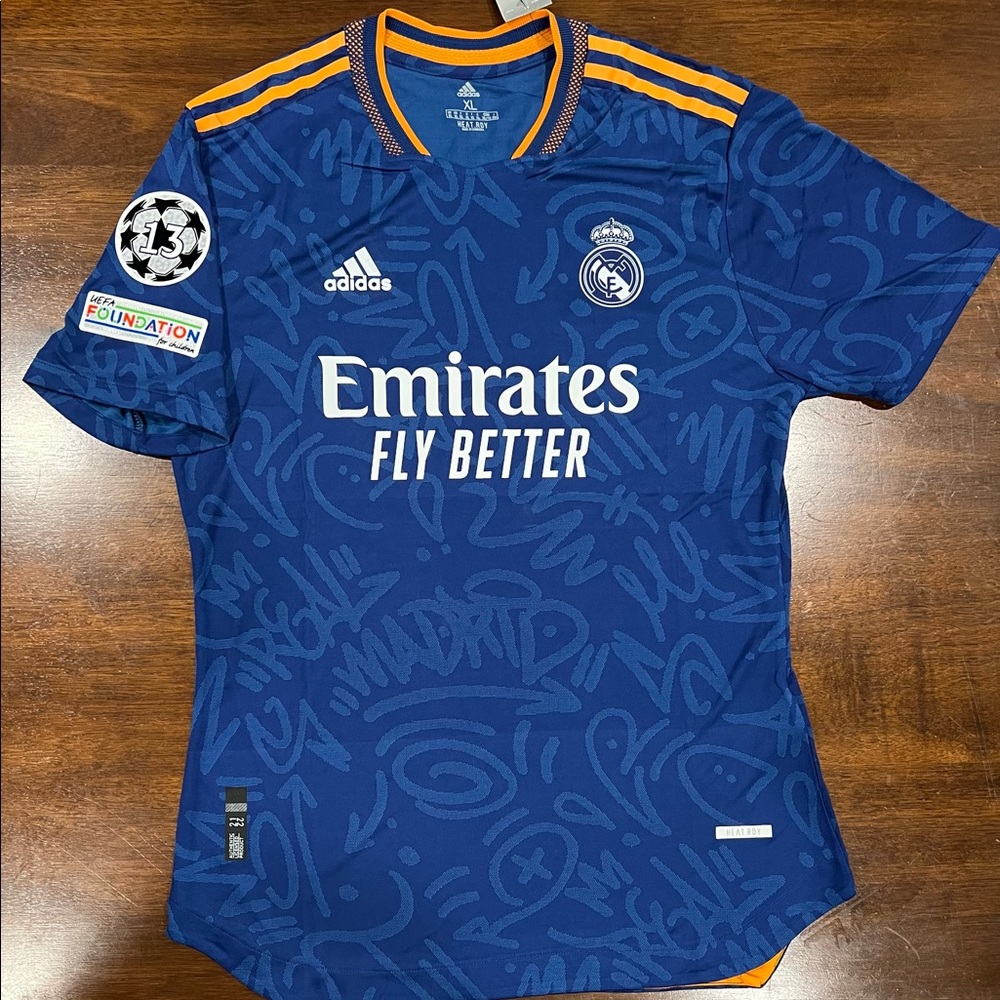 Real madrid 2021-22 Authentic Away Jersey